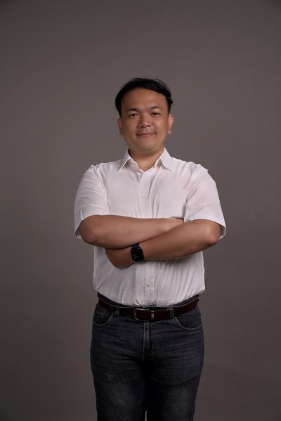 林士鳴助理教授照片